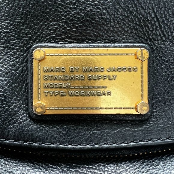 Marc Jacobs Classic Q Natasha Crossbody Black - Picture 5 of 8